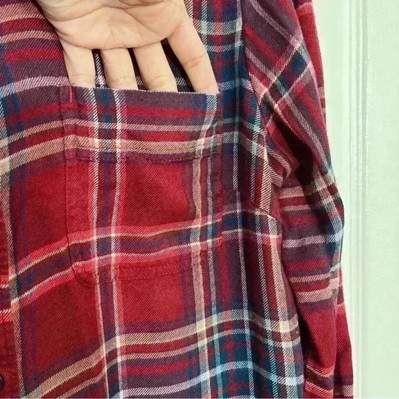 LUCKY BRAND Red Split Back Plaid Button Down Flannel Top | size small - Picture 6 of 9